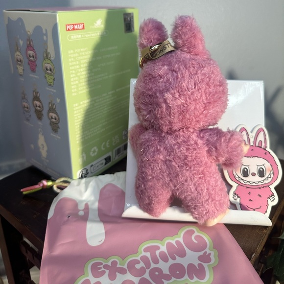 Pop Mart The Monsters Exciting Macaron Plush Pendant Labubu Lychee Berry - Picture 4 of 4